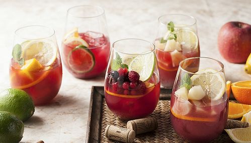 低度酒赛道 喧嚣中的冷静，甜味与烈酒间的资本迷思